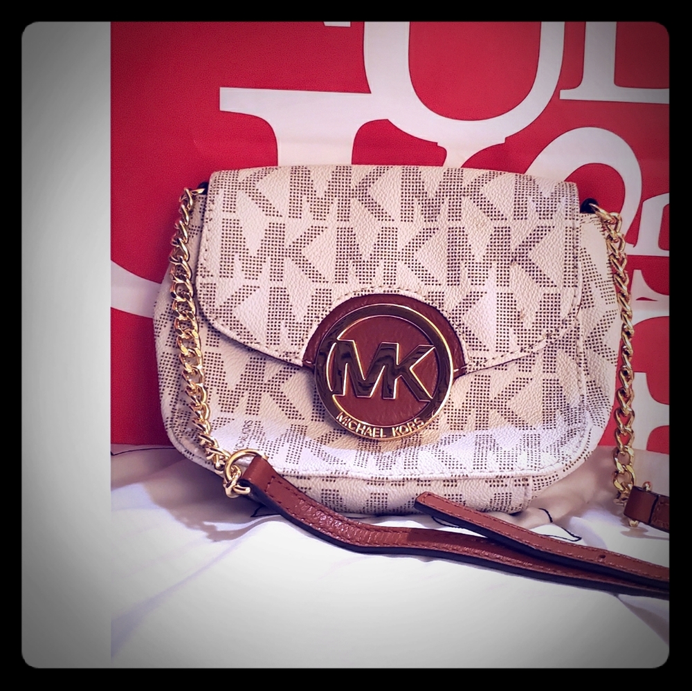 Michael Kors purse